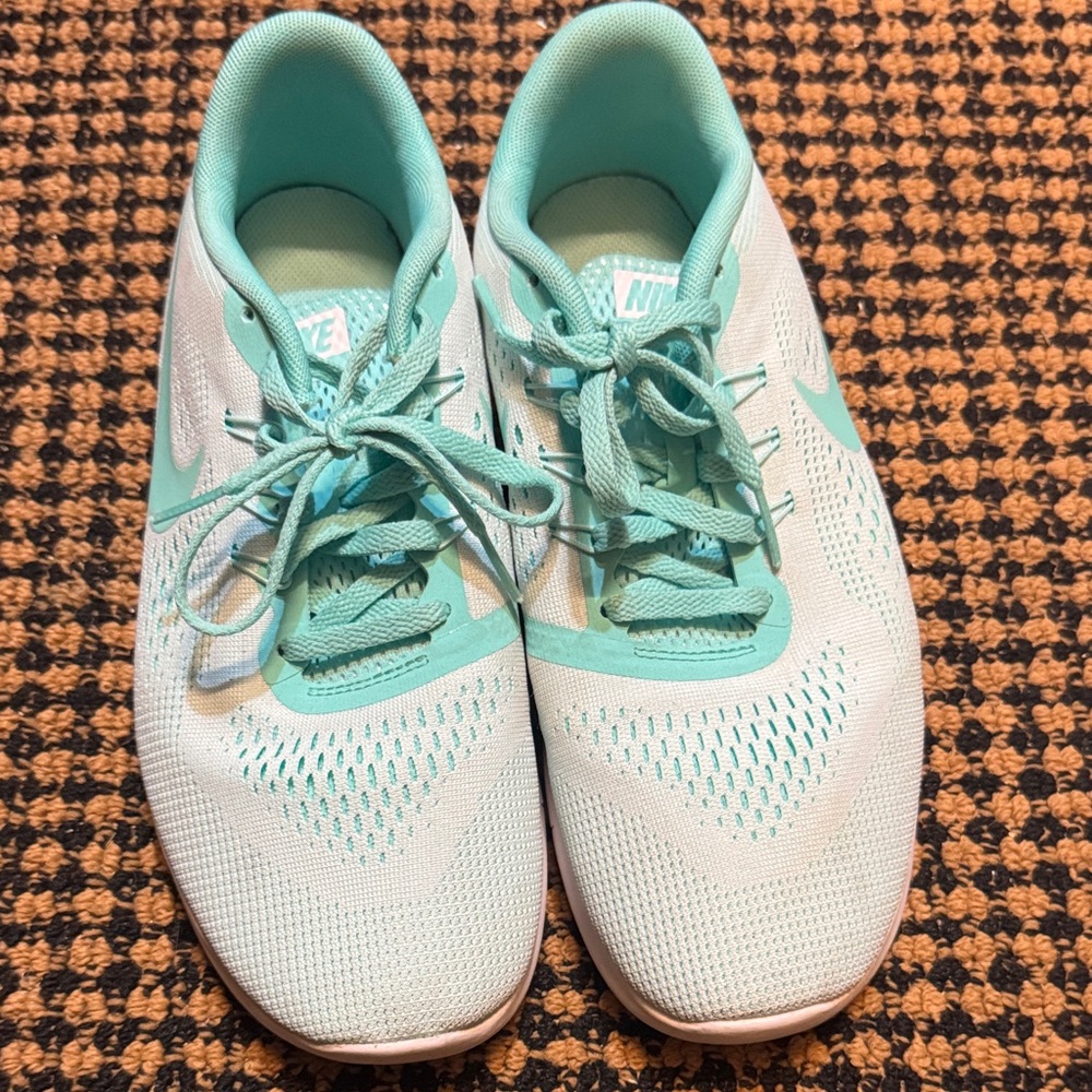 Nike Women's Aqua and White Athletic Shoes